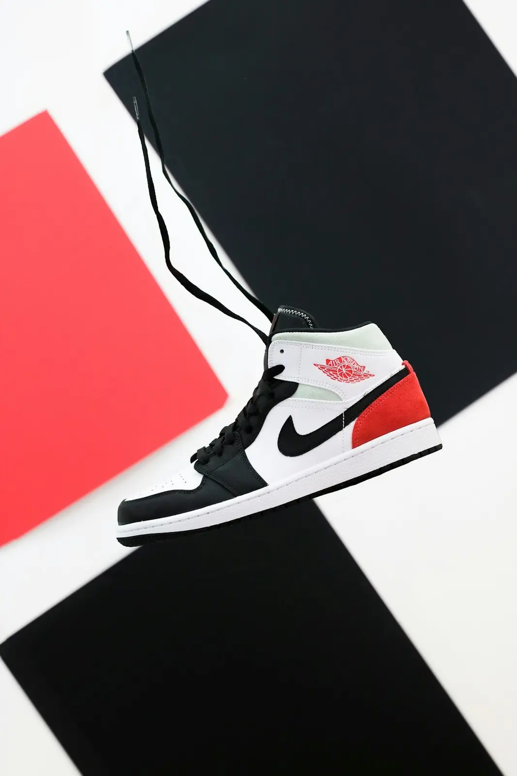Tênis em destaque da curadoria Malu Shoes